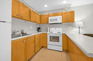 Oceanfront Suite - Heated Indoor Pool - Beach Access - 4