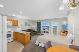 Oceanfront Suite - Heated Indoor Pool - Beach Access - 0