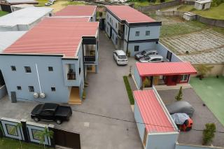 Elam Luxury Apt • Secure •No Power Cuts • Pool - 1