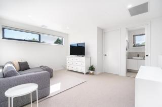 Mid-Century Home Near Hospital and Woden - Hosted by Canstay - 1