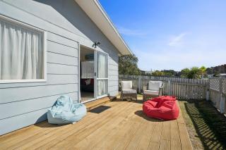 Bach to the Beach - Foxton Beach Holiday Home - 9