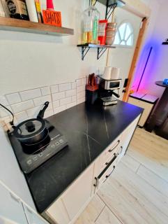 Private Sunset View Suite 5 Mins Off I-75 EV Outlet Available - 5