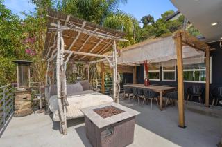 Sunset Hillside Retreat by Colby & Conrad - 5