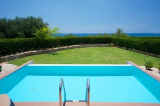 Trapezaki Bay Cottage - 8