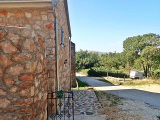 Apartments with parking space Seline, Paklenica - 25372 - 1