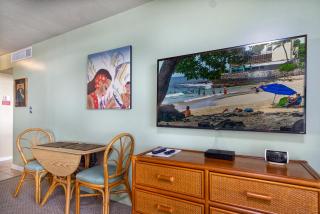 Oceanfront Condo with Lanai that Almost Hangs Over Ocean - Hale Kona Kai 304 by Casago Kona - 7