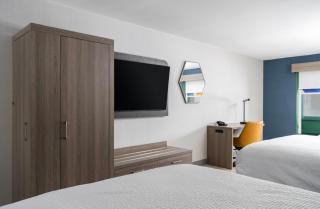 Holiday Inn Express Hotel & Suites Drums-Hazelton by IHG - 2