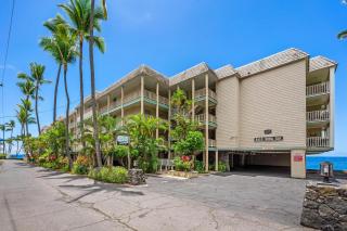 Oceanfront Condo Stunning Views and Pool - Hale Kona Kai 407 by Casago Kona - 5