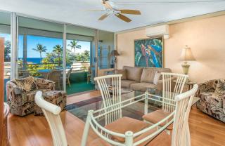 Kamaole Beach Royale #311 Oceanview, Steps from Beach, Full Kitchen, A/C - 4