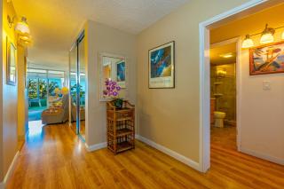 Kamaole Beach Royale #411 Renovated, Ocean View, Close to Kamaole Beach #1 - 1