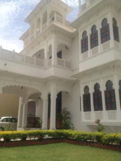 Royal Heritage Villa Udaipur - Udaipur - 4