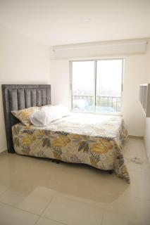 Beautiful home overlooking Medellín - 3