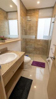 Apartamento con vista directa al mar en Reserva del Mar - Balcón, playa privada y piscinas tipo resort - 1