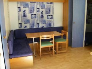 Mobil-home pour 4 personnes avec terrasse - API-1-52-2210 - 7
