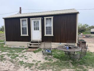 Cozy Cabin for day or weekend - 2