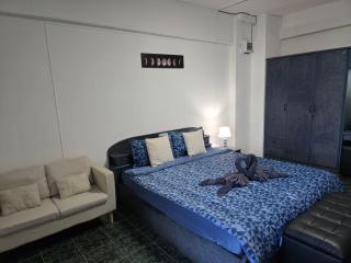 Monkey Apartment 7 - 3