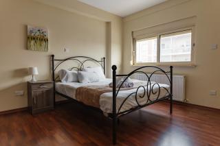 Central Nicosia 3-Bedroom Apartment with 2 Bathrooms - 7