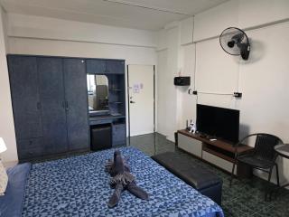 Monkey Apartment 7 - 5