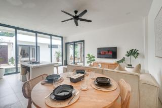 Cozy Hidden 2BR Villa Tintin with Pool & Rooftop - 5