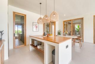 3BR Tropical Retreat with Pool - 6