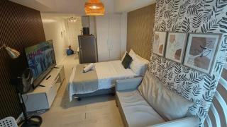 Cozy Condo with Arayat view in Azure North - 6