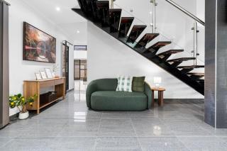 Zen Monarch 5BR Family Luxury Retreat - Pool - BBQ - 3