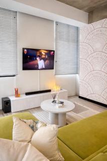 Sandton Celestial Apartment Power Backup Water Backup,Rooftop pool,Walk to Sandton City - 8