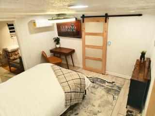 Private Sunset View Suite 5 Mins Off I-75 EV Outlet Available - 3