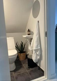 Small, cozy penthouse with free parking - 7