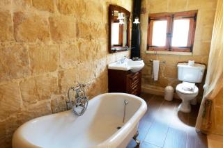 Villeleynah Amazing Gozitan Villa Pool - Happy Rentals - Munxar - 4