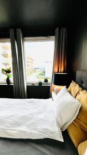 Dvergsnes Modern Townhouse - 9