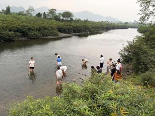 Nhà Bên Suối Retreat - 6