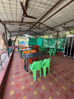 YR'S Nature Farmhouse - 1