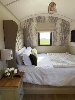The Shepherds Chalet - 9