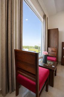 Hotel Woodlark Heights Zirakpur Chandigarh !! Easy Airport Access ! Budget Friendly - 6