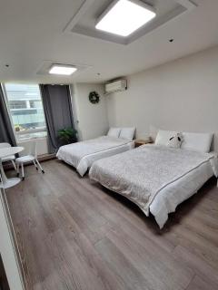 Private accommodation near Hongik University Station - Seúl - 0