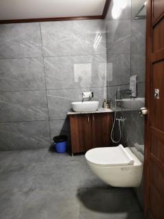 The Royal Height - 8