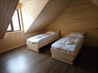 Tatu's wooden hut - 1