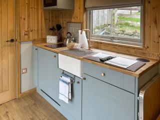Twitchill Farm Shepherds Hut - Ukc9264 - 5