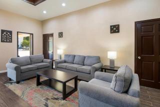 Quality Inn & Suites Lufkin - 6