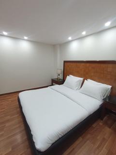 Akas Apartment Homes Near Airport - 5