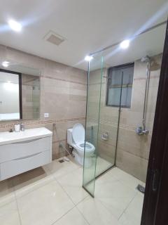 Akas Apartment Homes Near Airport - 3