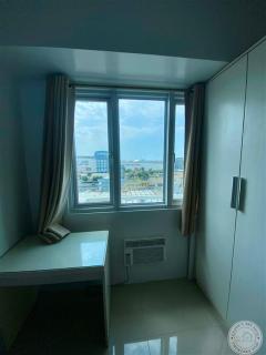 Fireworks View - 2BR Suite by Charm - Manille - 8