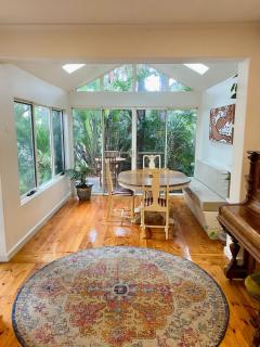 Quaint Beachside Bungalow 15 mins from the city - 4