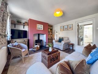 Little Birch Cottage - 7