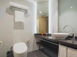 Orange Hotel Qingdao North Railway Station New City Center - 1
