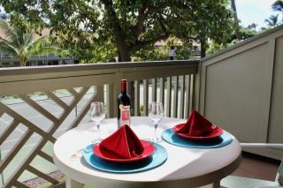 Kihei Bay Surf #218 Studio Renovated, Near Beach, Shared Hot Tub, Inner Courtyard - 8