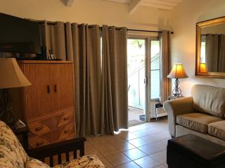 Kihei Bay Surf #226 Studio Convenient, Shared Hot Tub, Near Beach, Great Rates - 5