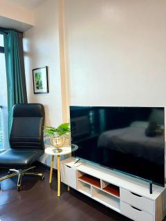 Gramercy Makati Condotel - 2