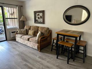 Kihei Bay Vista #C-106 Best Location, Garden View, Cal King Bed, Hot Tub - 3